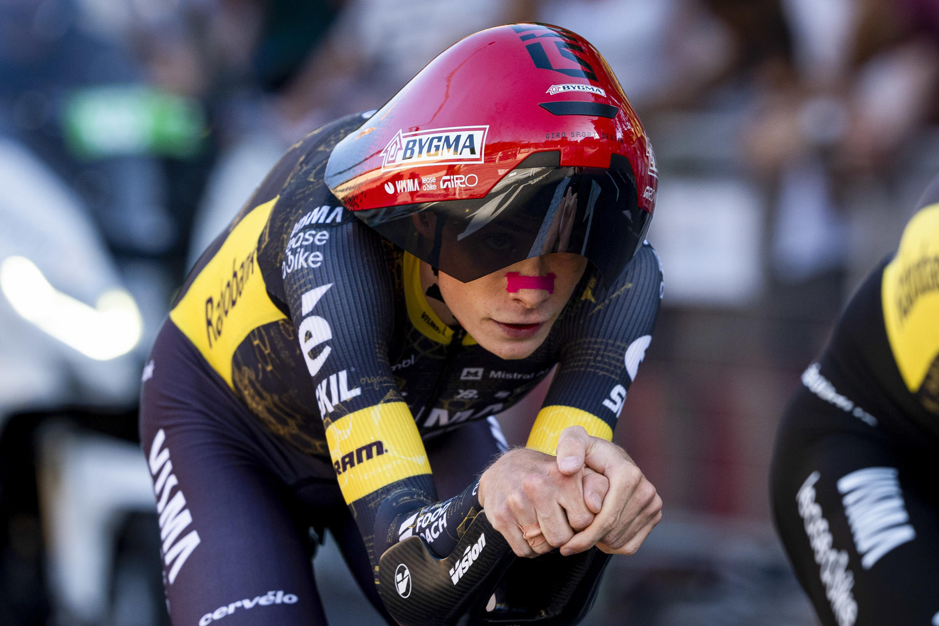 Jonas Vingegaard lidera el Tour de Francia tras ganar la contrarreloj por equipos