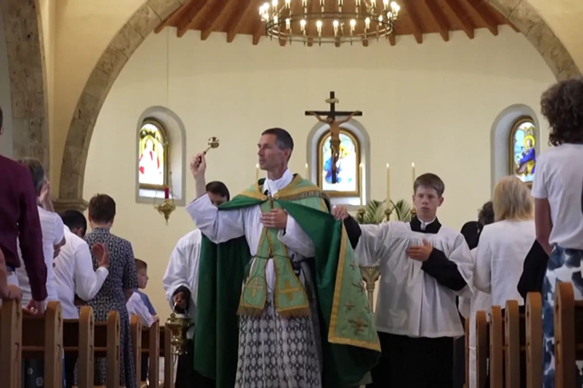 Catholic Group Excommunicated by Pope Leo Holds Mass