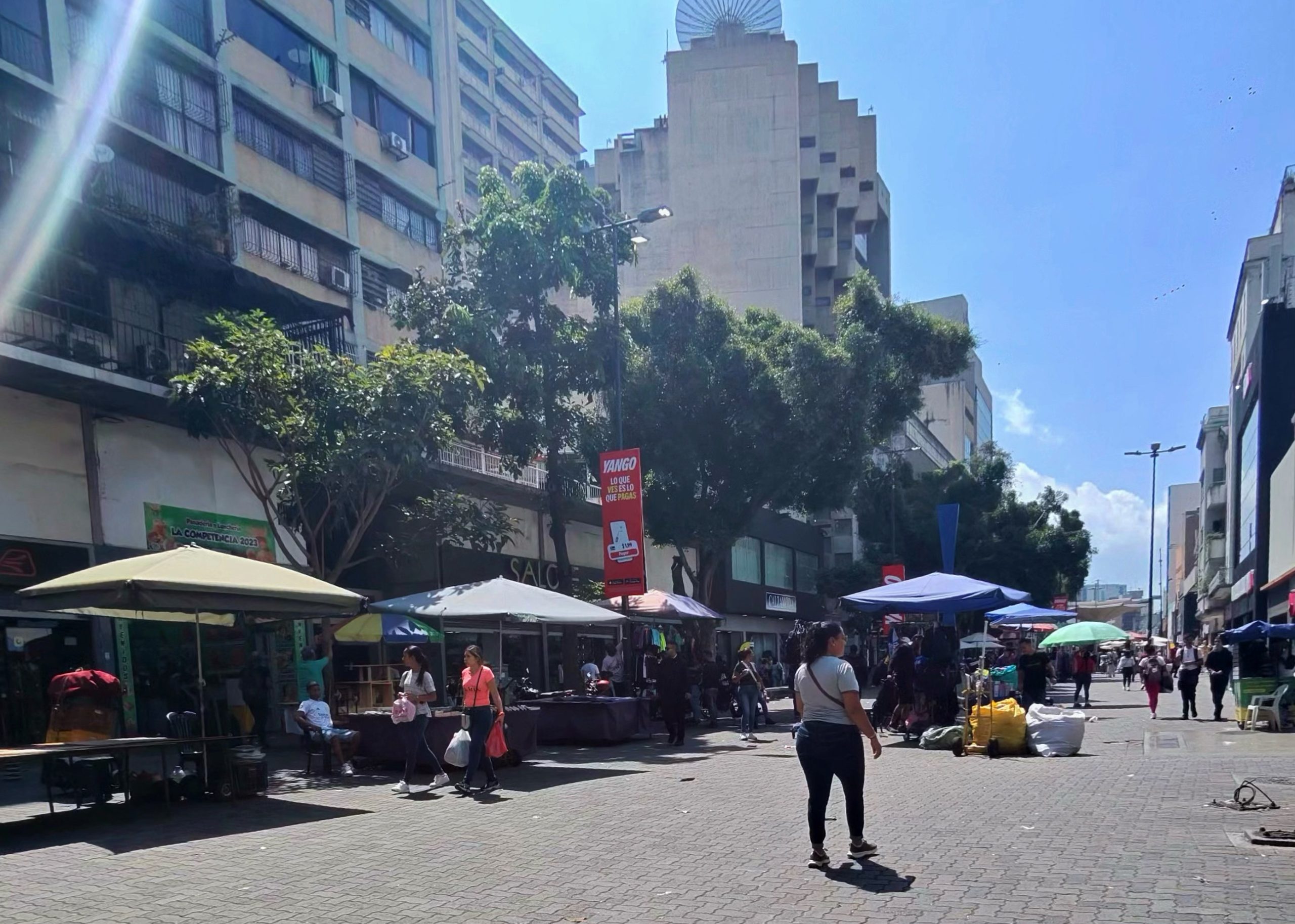 Colapso parcial de estructura en edificio de Sabana Grande, Caracas