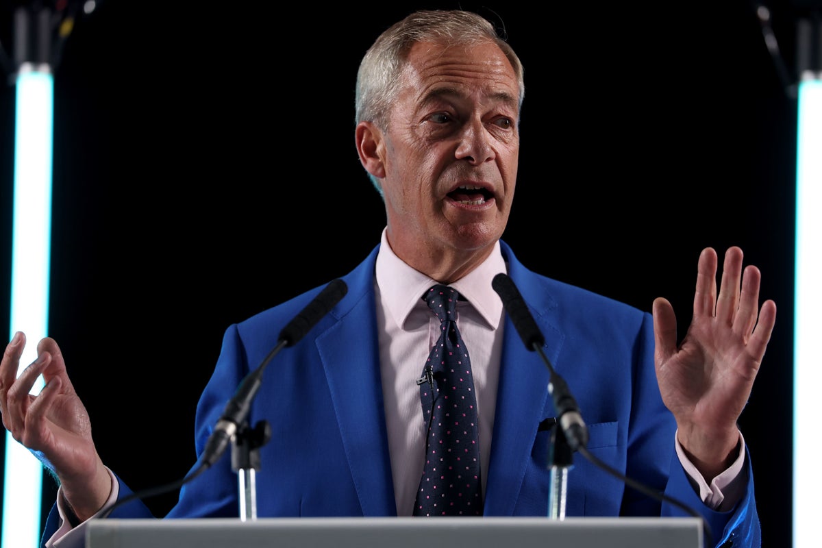 Nigel Farage Faces Resignation Pressure Over Donation Scandals