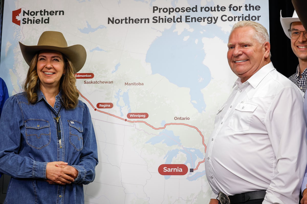Canadian Governments Push Pipelines Without Private Sector Support Amid Economic Uncertainty