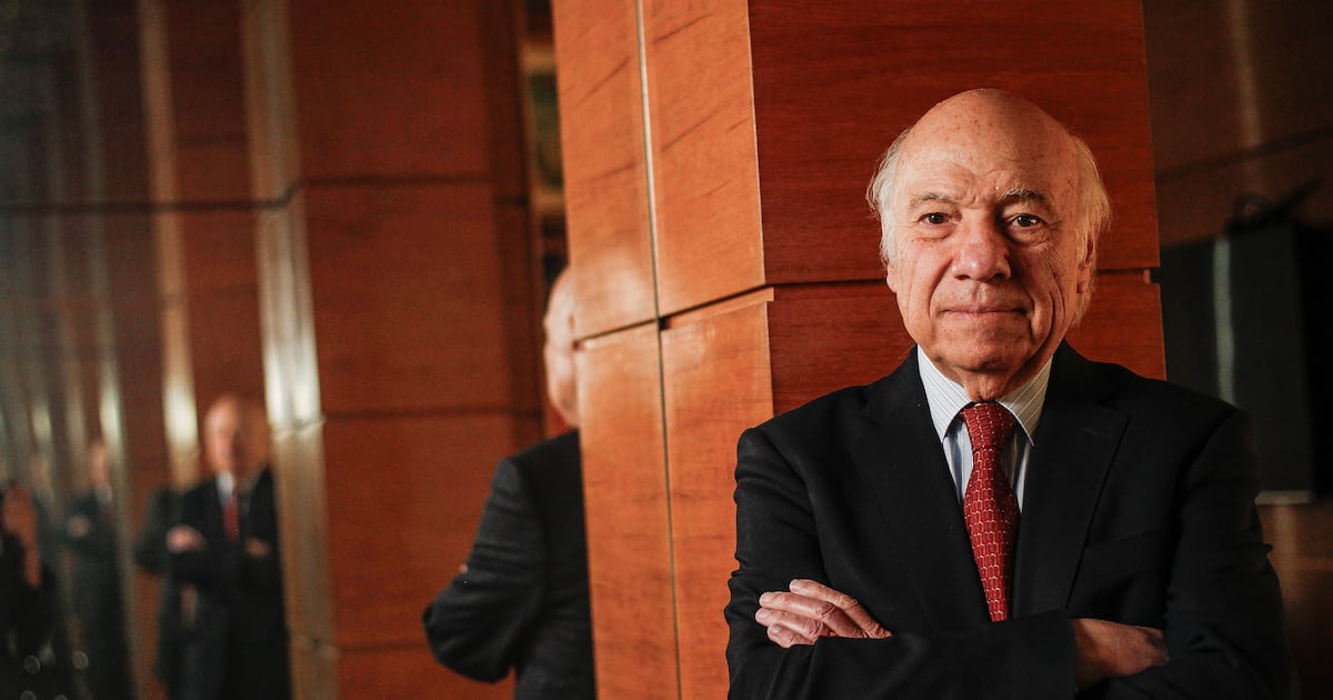 Vittorio Corbo evalúa desafíos económicos de Chile y su impacto en la sociedad