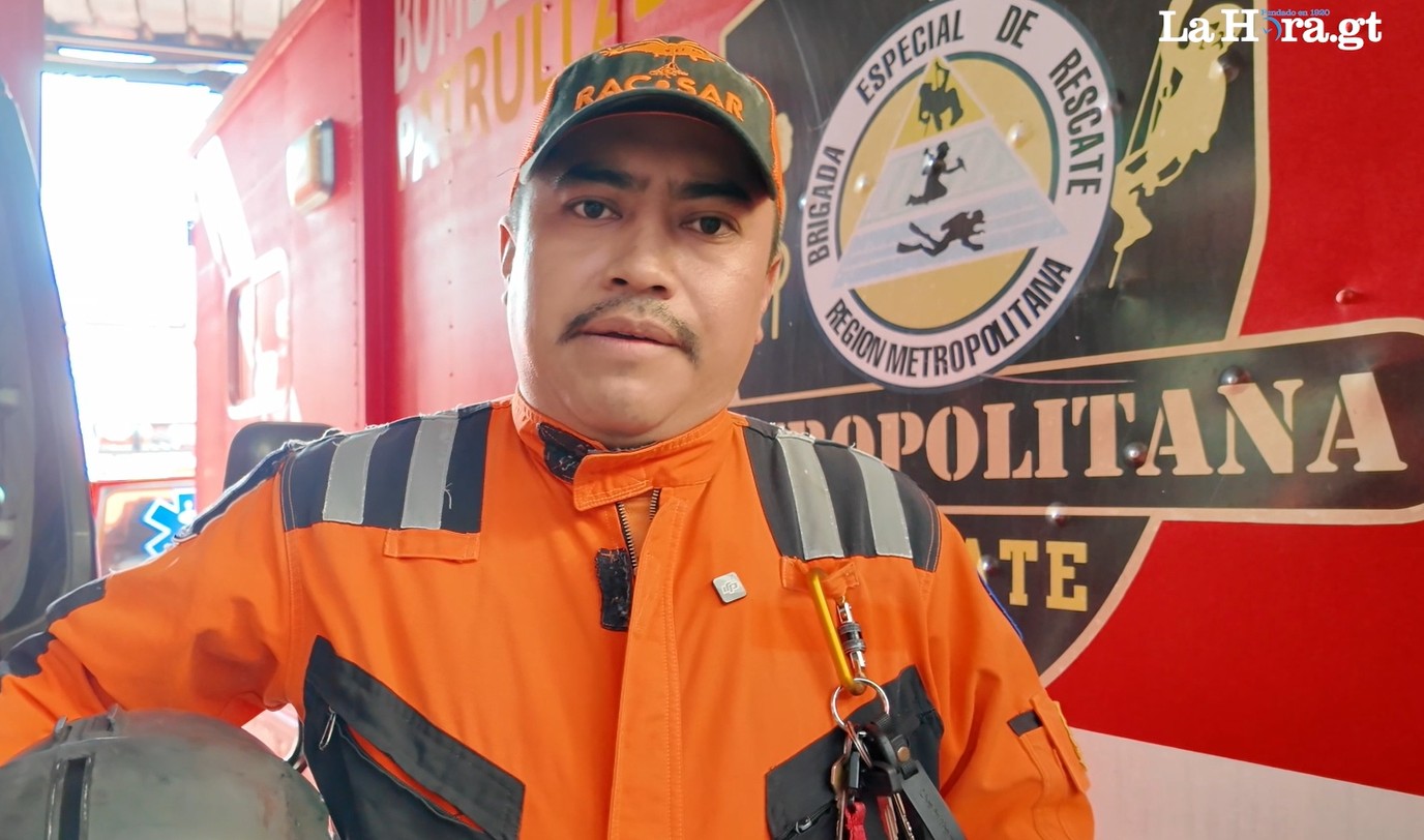 Bombero comparte historia de supervivencia tras quedar aislado en rescate aéreo