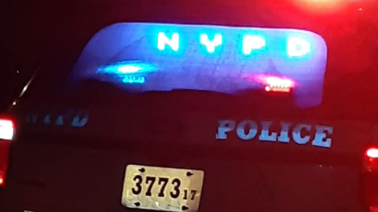 Pelea entre amigas en Nueva York resulta en heridas graves