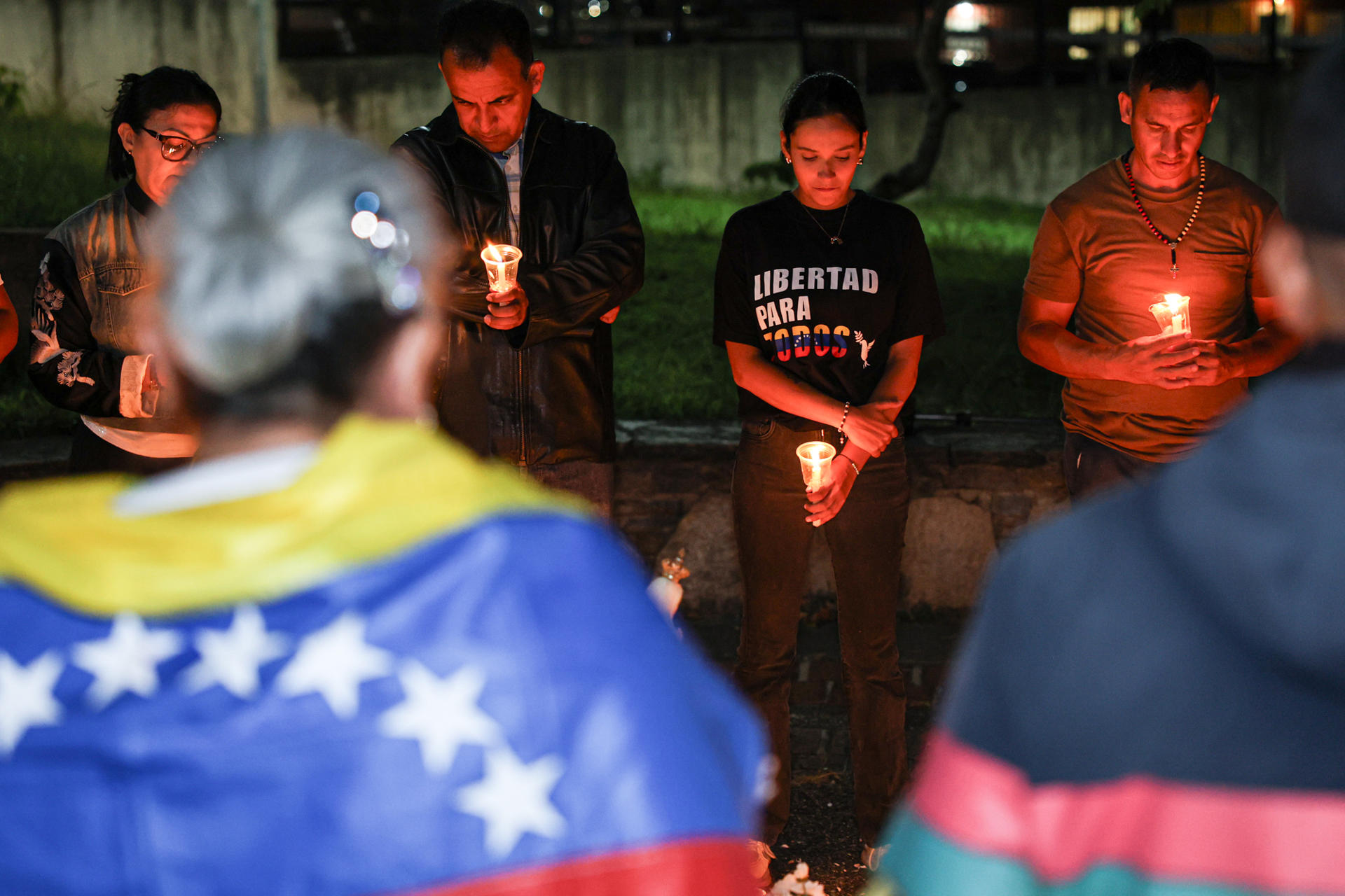 Clippve organiza vigilia por la libertad de presos políticos en El Rodeo I