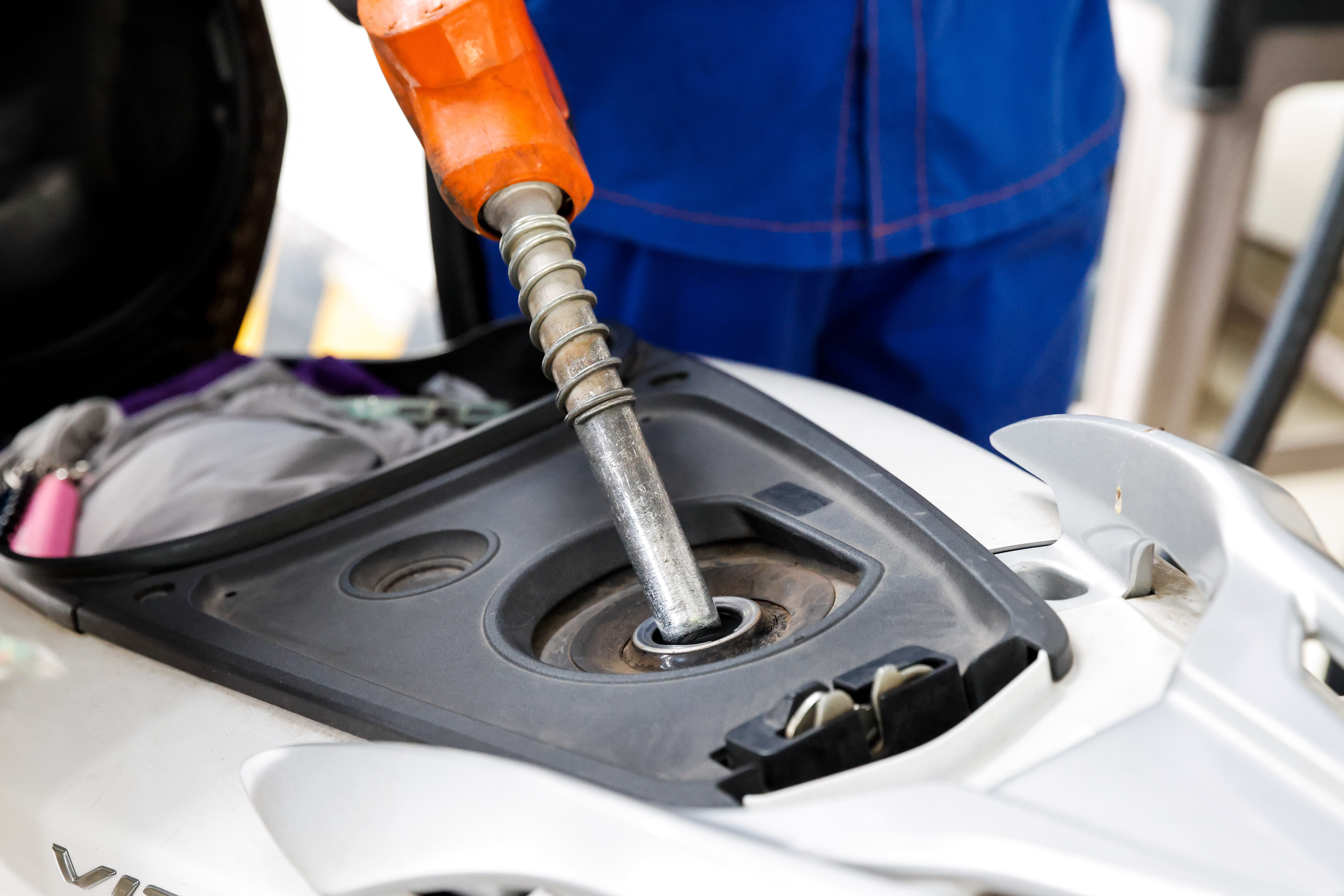 Precios de gasolina en EE.UU.: Diferencias por estado y factores que influyen