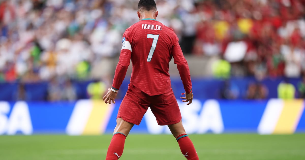 Ex jugador francés denuncia boicot de selección portuguesa contra Cristiano Ronaldo en Mundial