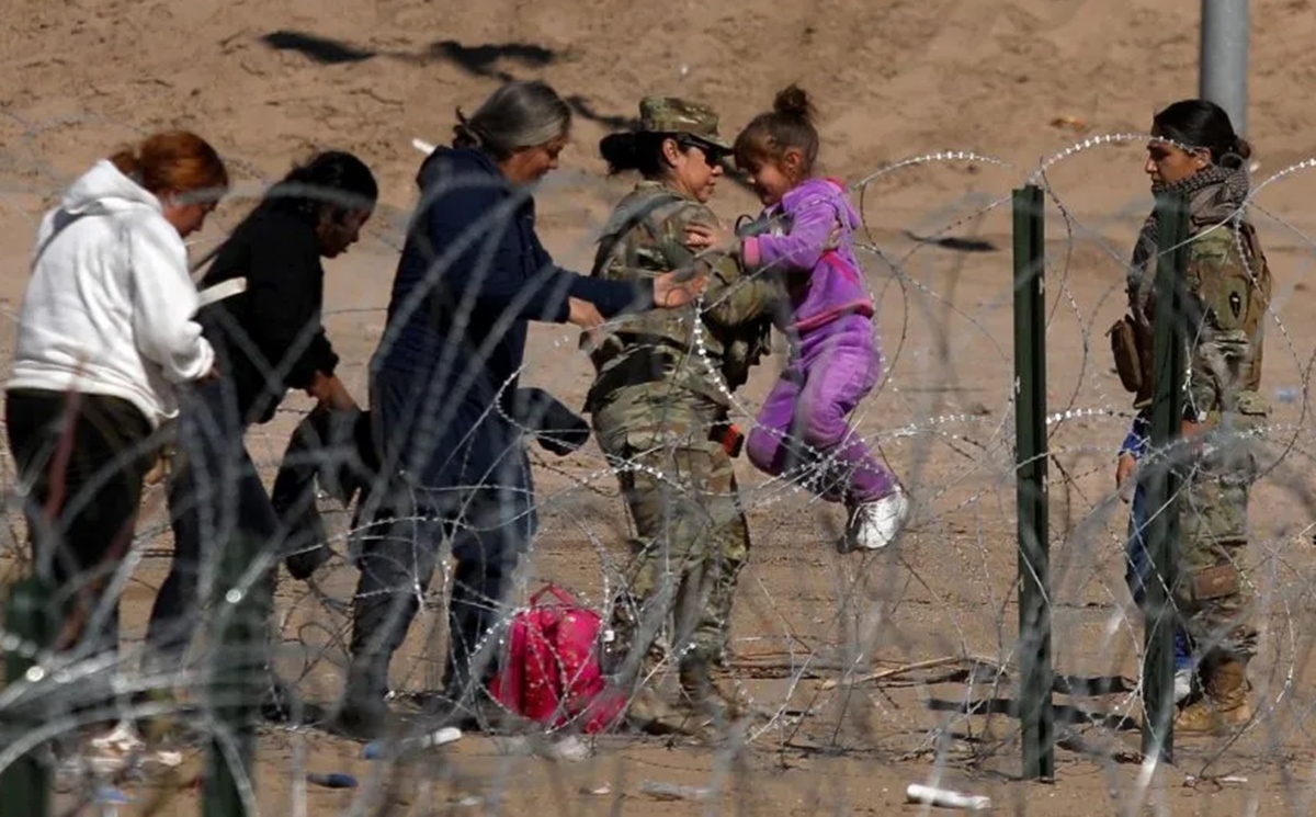 Congresista demócrata pide detener traslado de niños inmigrantes en Arizona