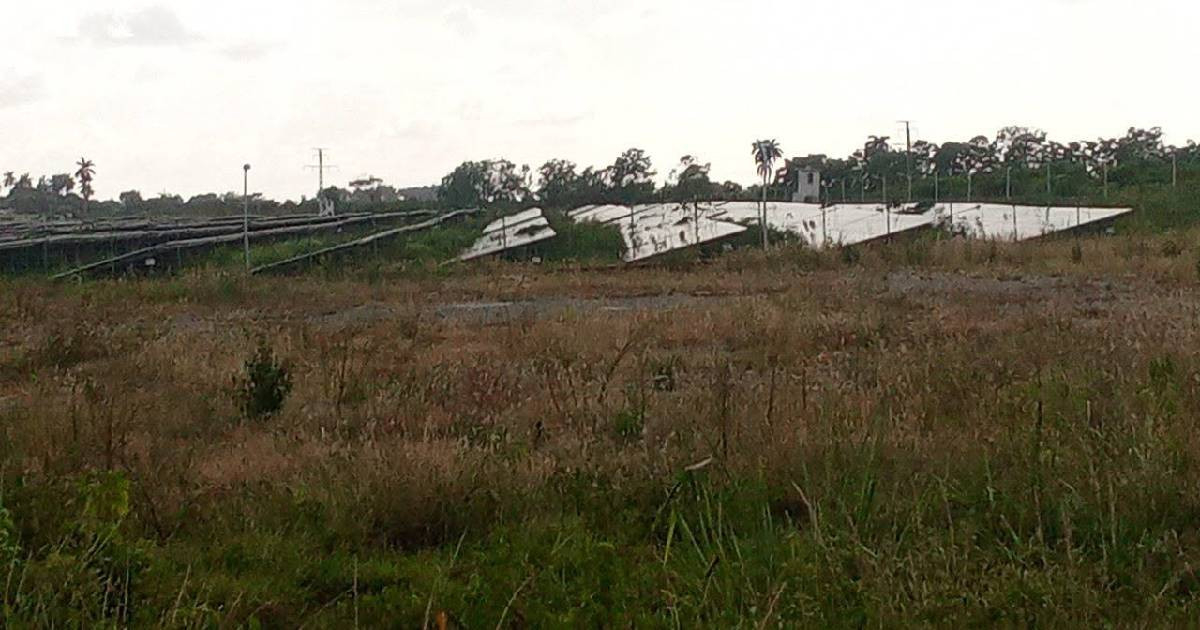 Abandono de parque fotovoltaico en Villa Clara genera críticas