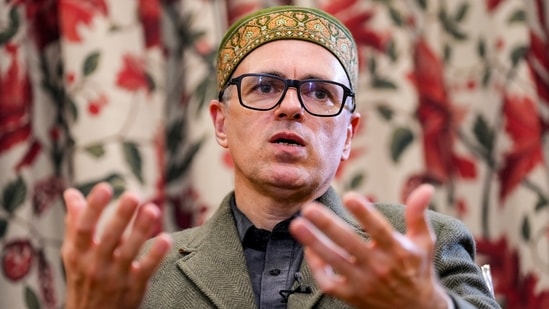 Omar Abdullah accuses BJP of offering MLA ₹20-30 crore and statehood for political switch; party demands evidence