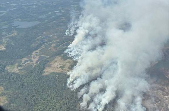 Experienced firefighter pilot dies in NW Territories wildfire crash