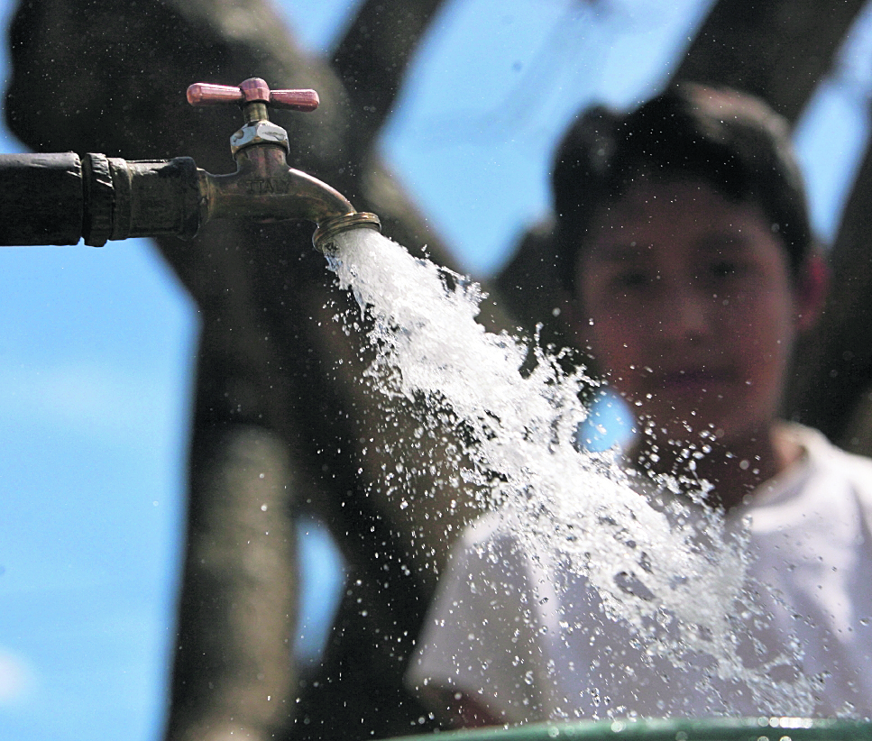Guatemala's Water Crisis: Deficit and Challenges in the Capital