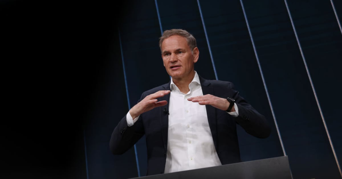 Volkswagen Aims for 100,000 Job Cuts to Boost Competitiveness
