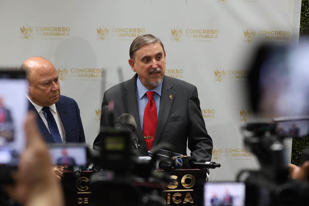 Miquel Cortés lidera comisión de postulación para Contraloría General tras controversia universitaria