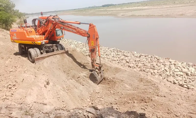 Punjab Prepares for Floods Amid Uncertainty Over River Data
