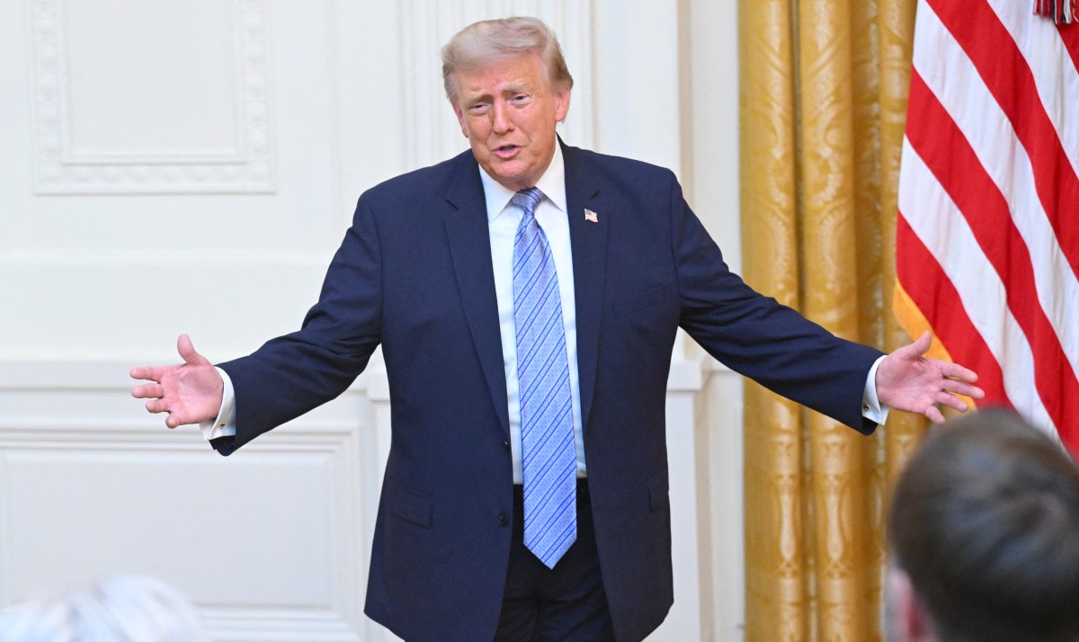 Trump denuncia interferencia china en elecciones y vulnerabilidades en sistemas estadounidenses