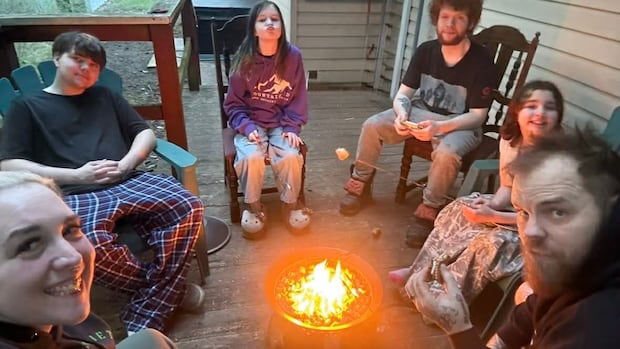 Boston Bar family evacuates with 15 pets amid wildfire crisis