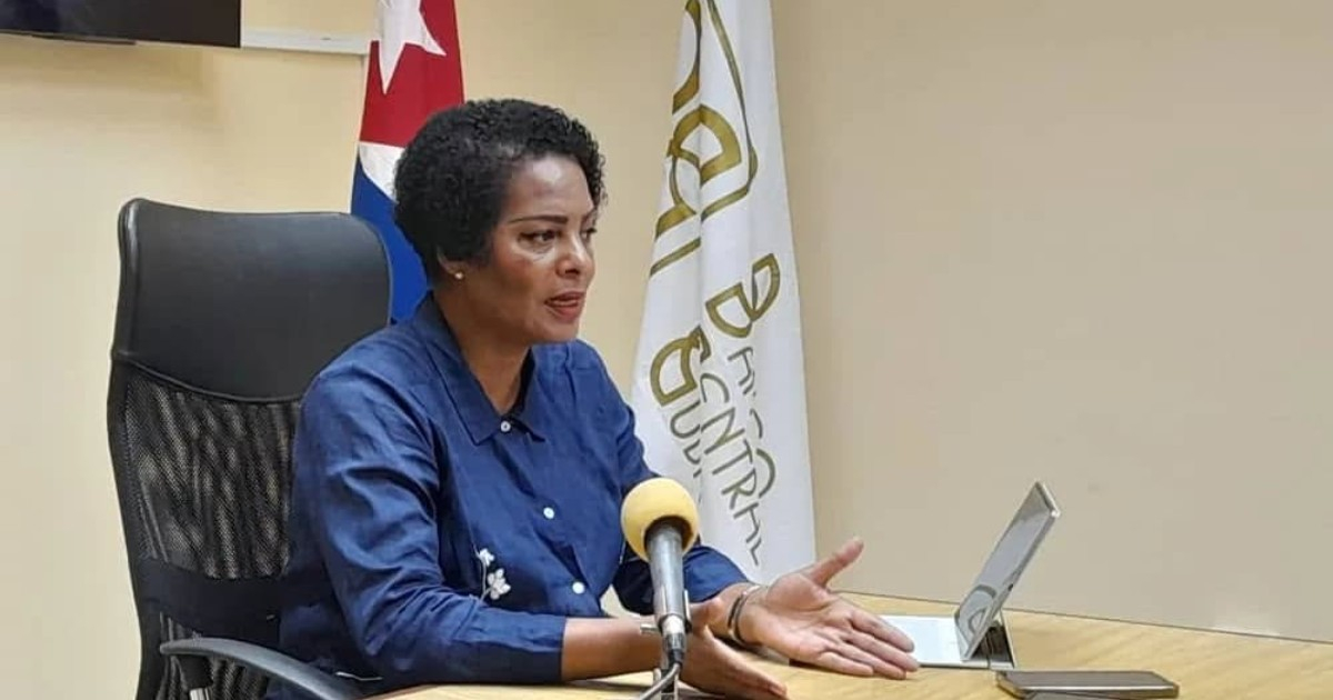 Banco Central de Cuba modifica su estrategia para fomentar los pagos electrónicos