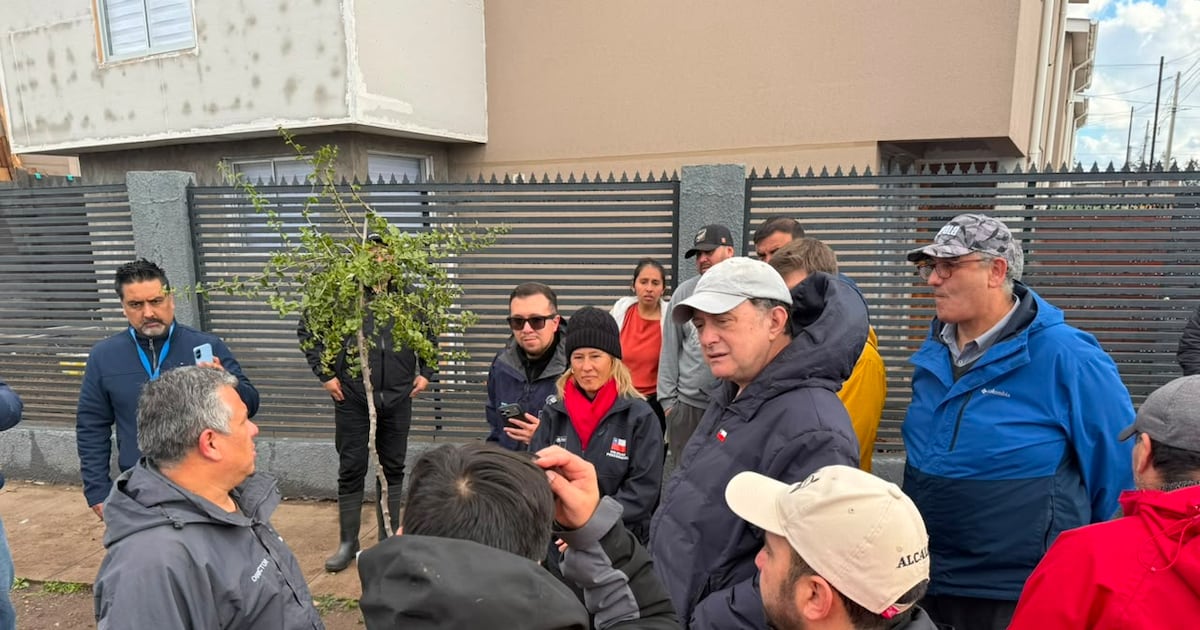 Minister Poduje Orders Investigation into Floods at Talagante Condominium