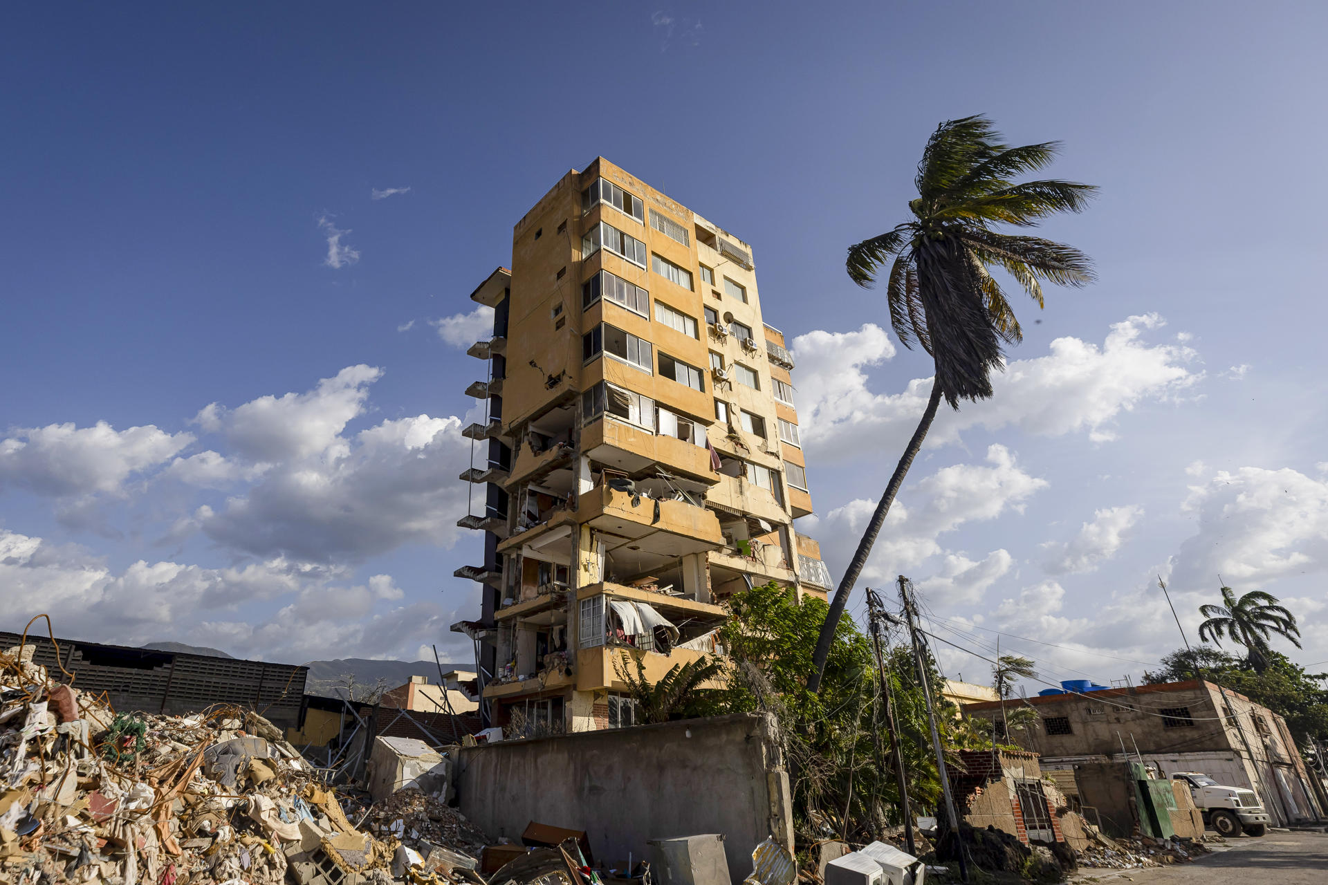 Venezuela reports 5,119 deaths from June earthquakes