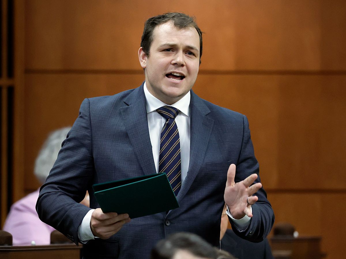 Conservative Leader Appoints MP to Promote Alberta Unity Ahead of Referendum