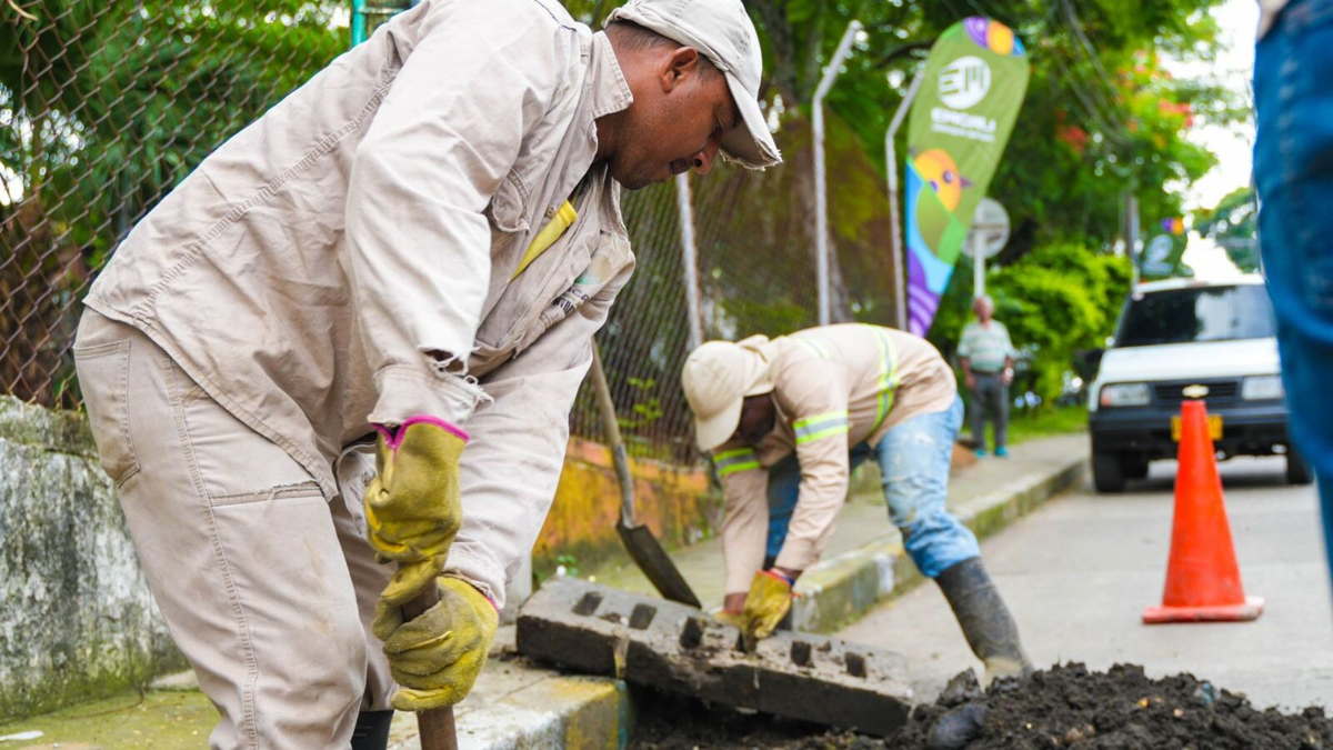 Emcali implementa acciones de mantenimiento y prevención ante riesgos en infraestructura urbana