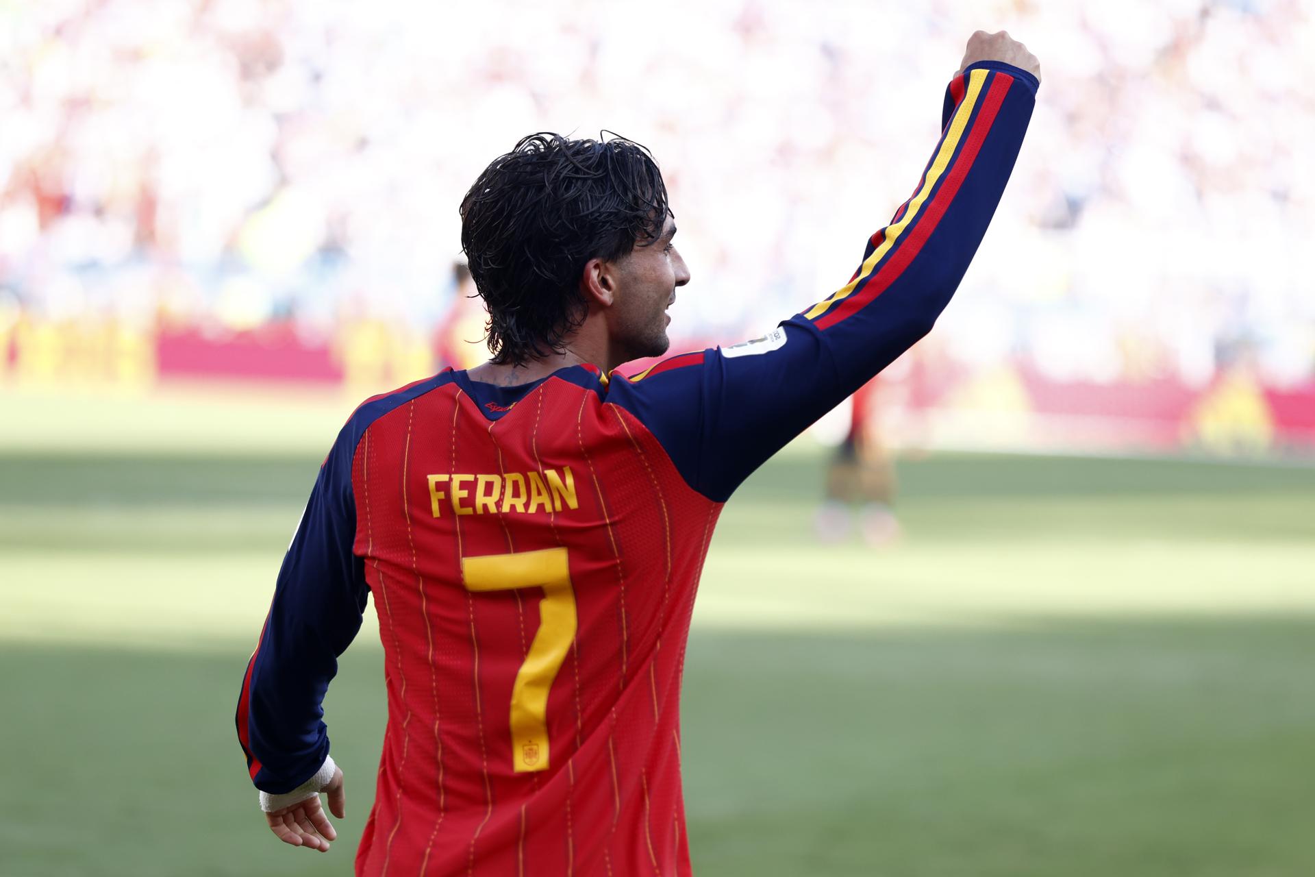 Ferran Torres reconoce el esfuerzo colectivo tras la victoria del España en el Mundial