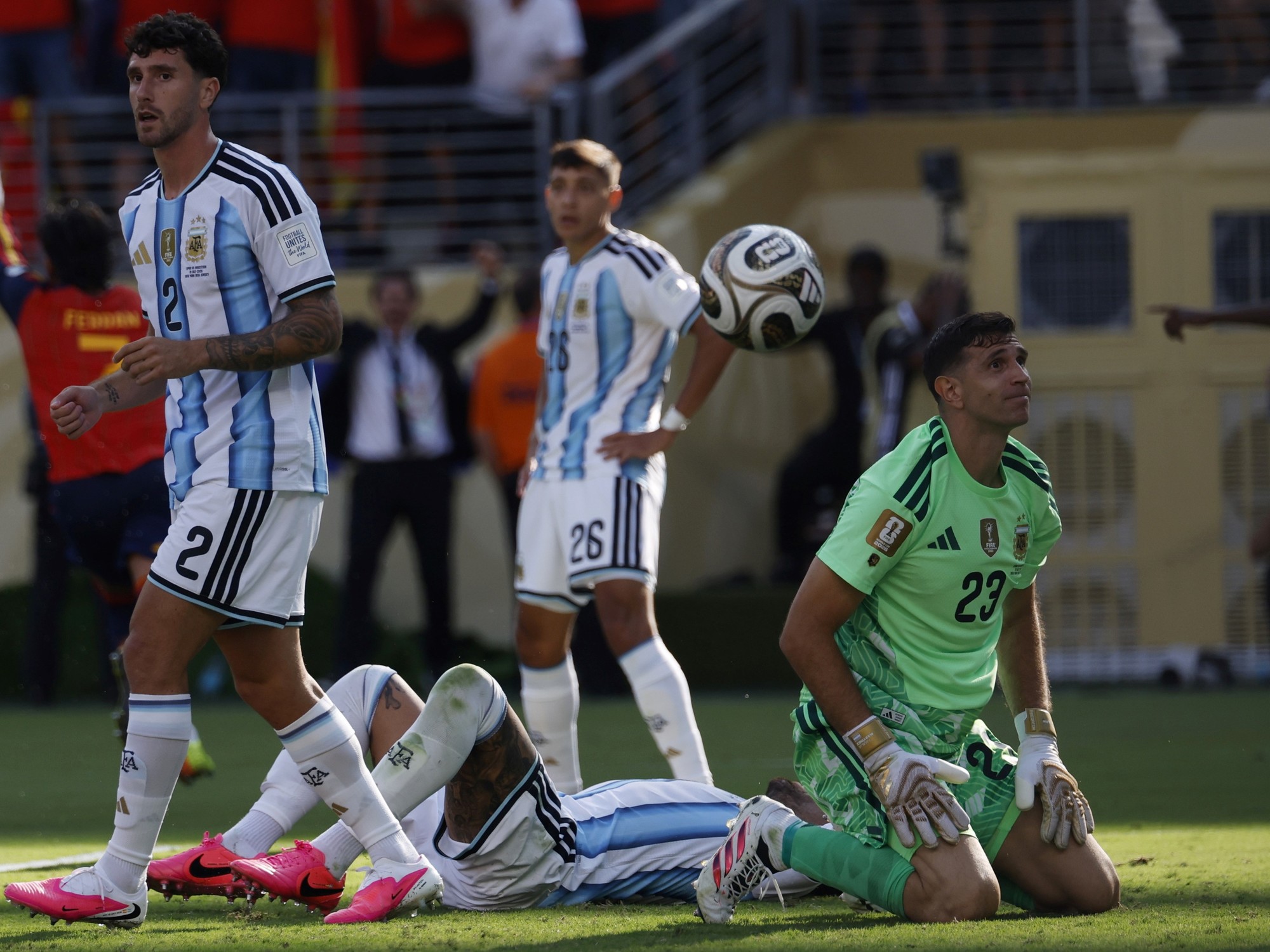 Argentina vs España en la final del Mundial 2026: Dibu Martínez y Tagliafico destacaron en un partido ajustado