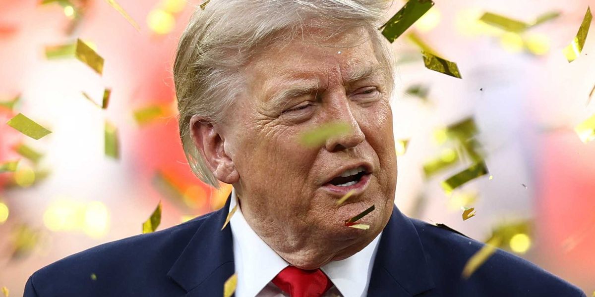 WSJ Criticizes Trump Over Efforts to Discredit Report on Air Force One Switch