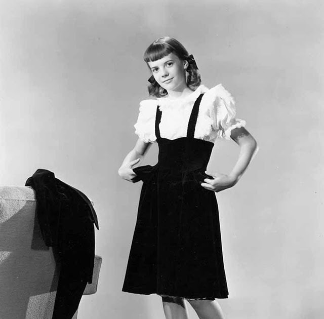 Natalie Wood's Wardrobe and Makeup Evolution: Studio Tests from the 1950s and 1960s