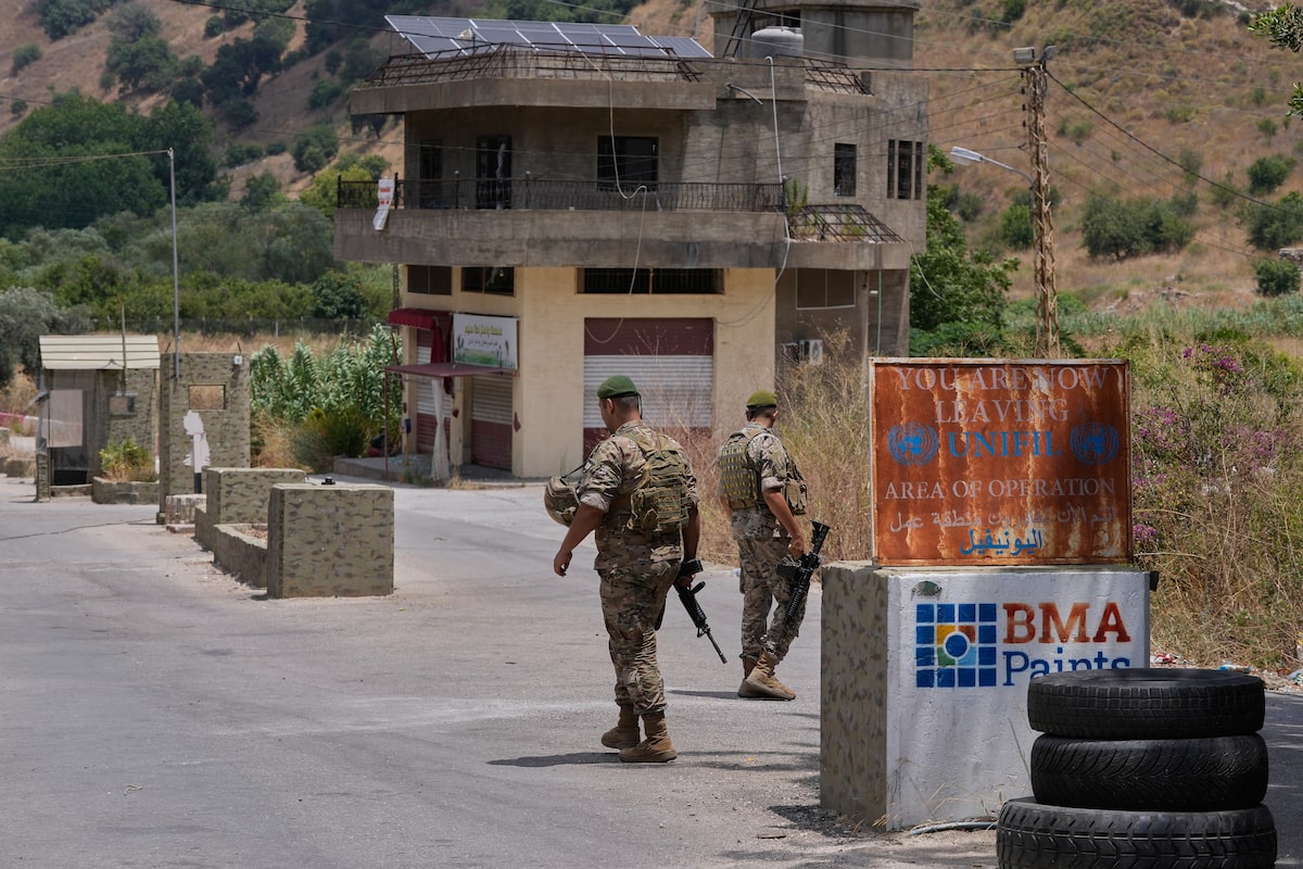 Lebanon's President Aoun Meets Trump to Push for Israeli Troop Withdrawal and Peace Talks