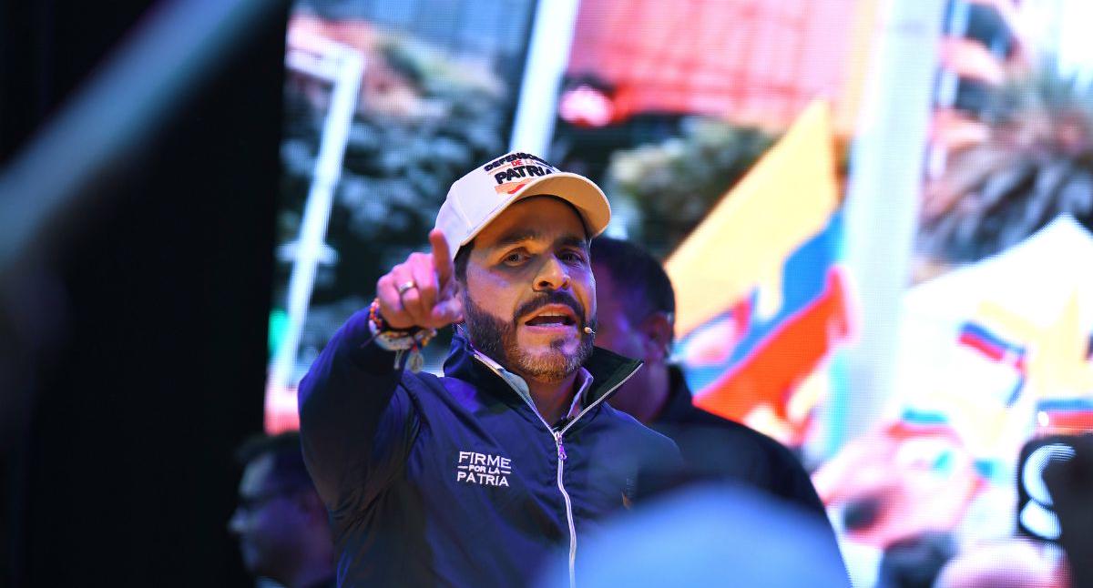De la Espriella enfrenta desafíos en Congreso tras elección del nuevo presidente del Senado