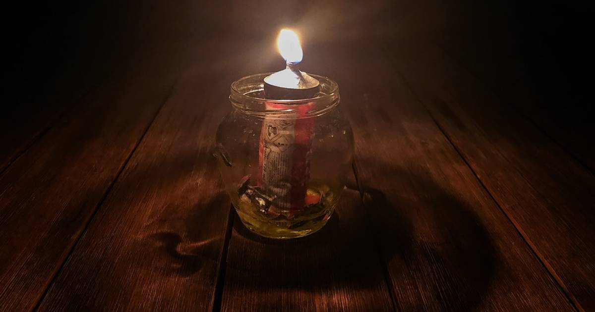 Cuba enfrenta crisis energética con apagones masivos y déficit de 2,100 MW