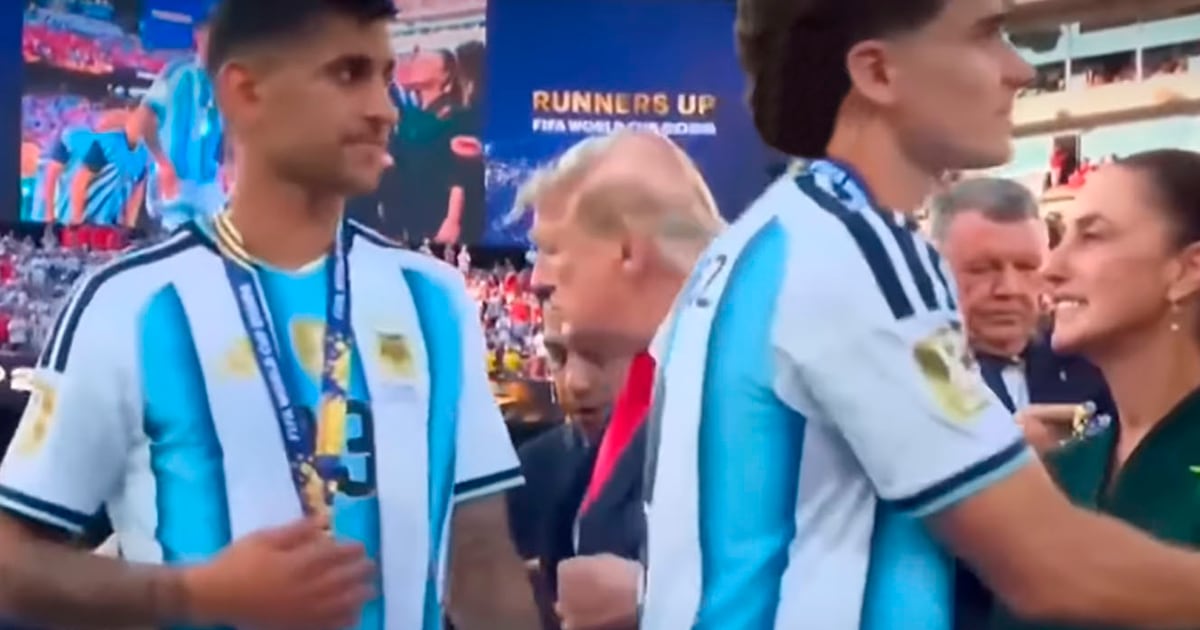 Cuti Romero y Thiago Almada evitaron saludar a Trump en la premiación del Mundial 2026