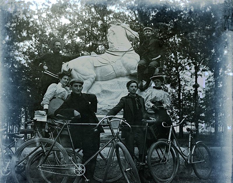 Historical Photographs Reveal Daily Life in Chattanooga During the 1890s