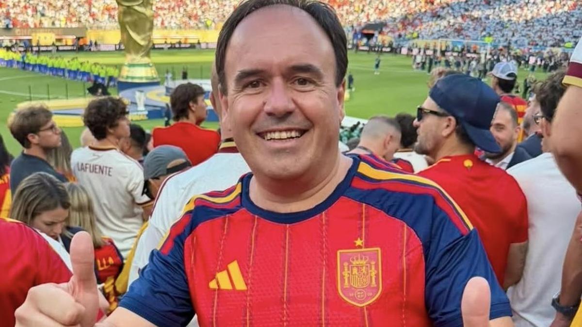 El presidente Juanfran Pérez Llorca viaja a Nueva York para asistir a la final del Mundial