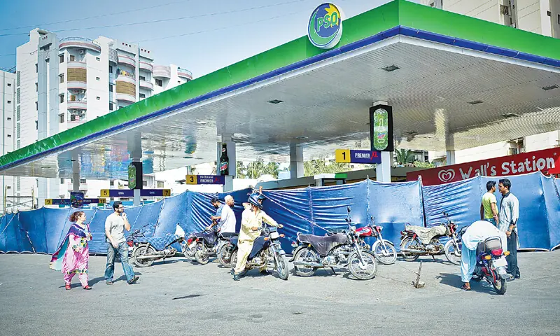 Petrol Pump Owners Demand Monthly Pricing and Commission Hike Amid Striking Nationwide