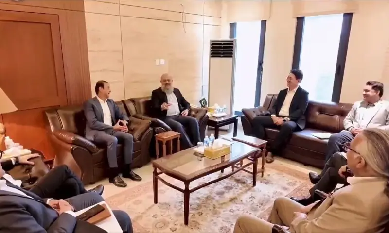 Pakistan invites Samsung to expand local manufacturing and develop the country as a regional smartphone export and refurbishment hub