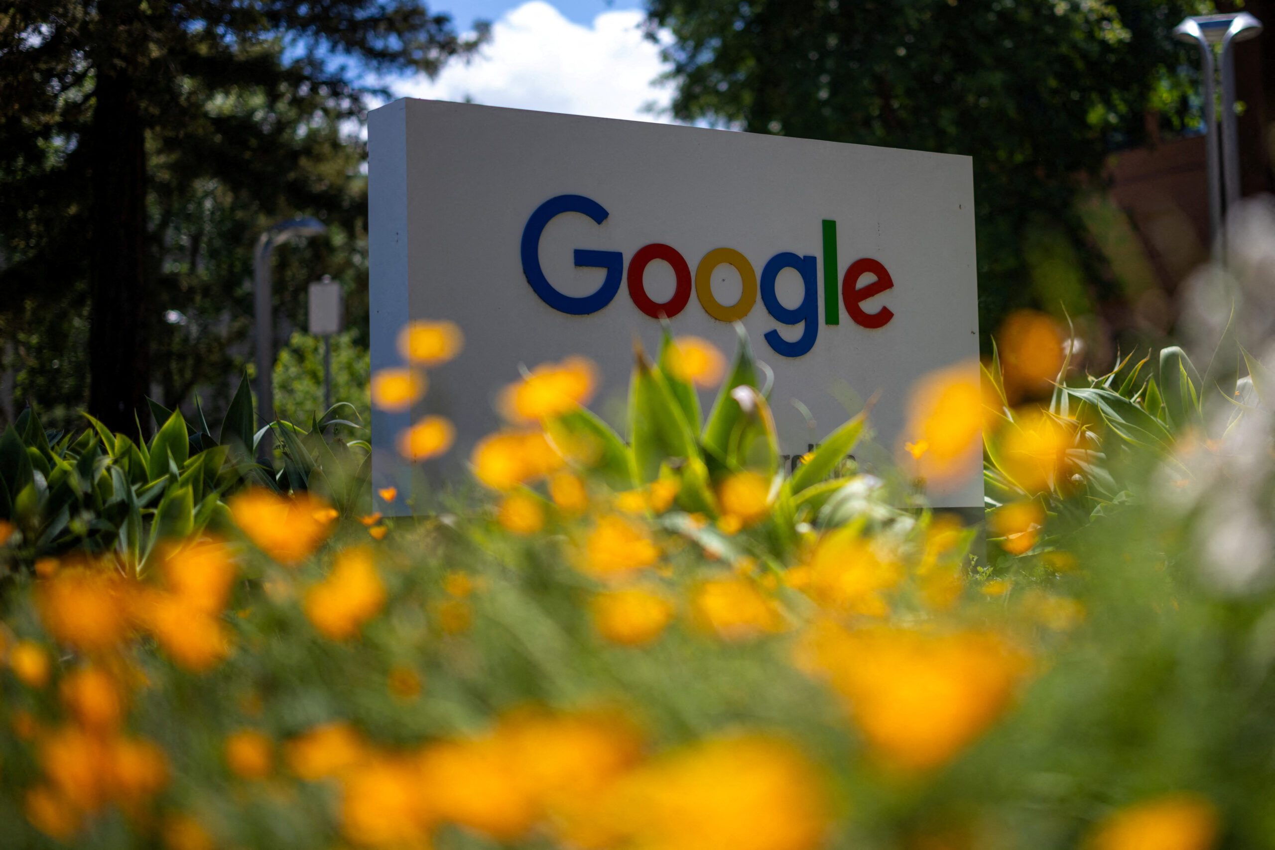 Google Faces EU Fines but Seeks to Avoid Further Penalties Through Dialogue