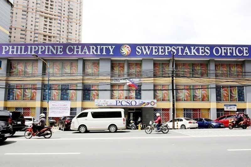 PCSO Transfers Medical Vehicles to Improve Emergency Health Access in Mimaropa