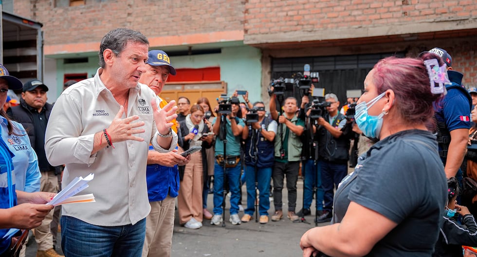 Alcalde de Lima denuncia extorsión tras incendio en Manzanilla y anuncia apoyo a damnificados