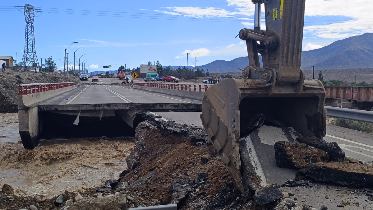 Operativos de rescate y evacuación en Atacama tras inundaciones