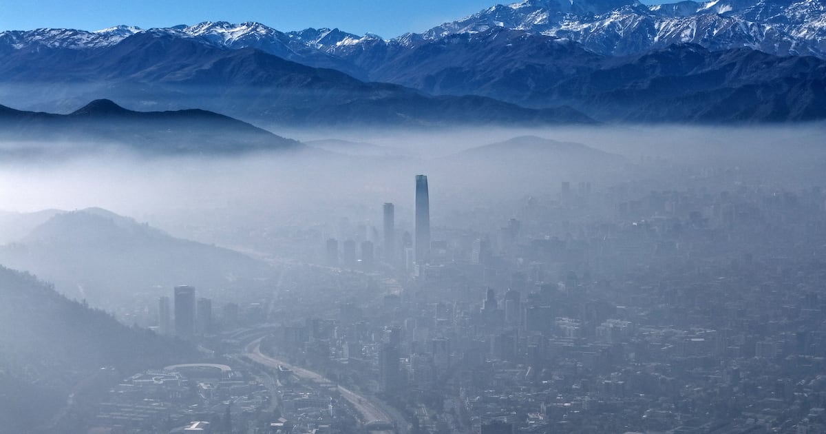 Autoridades extienden alerta ambiental por condiciones adversas en la Región Metropolitana