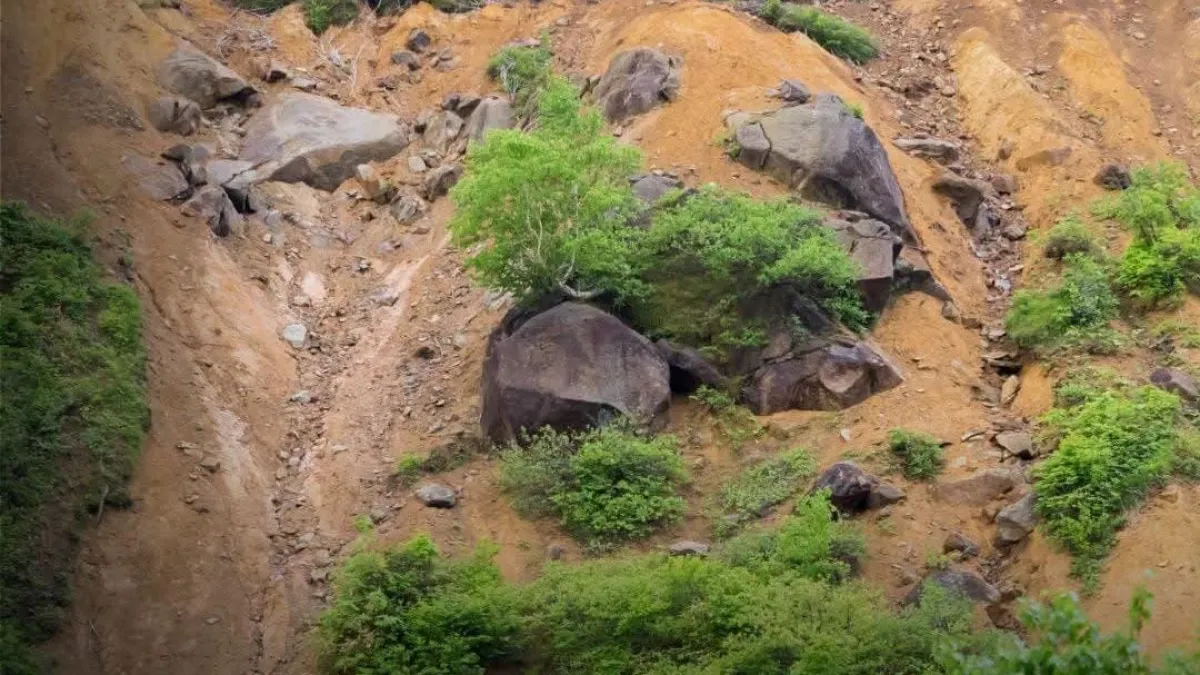Landslide Threatens Key Corridor in Tolima
