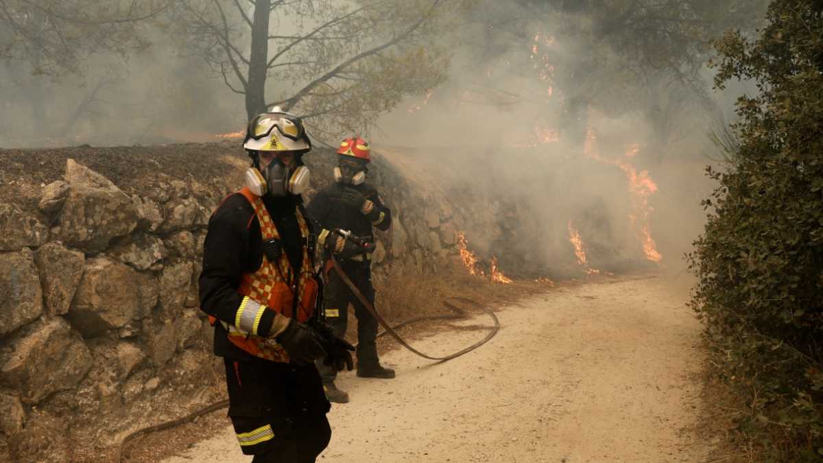 Incendios en España y Francia: más de 325 mil evacuados por ola de calor