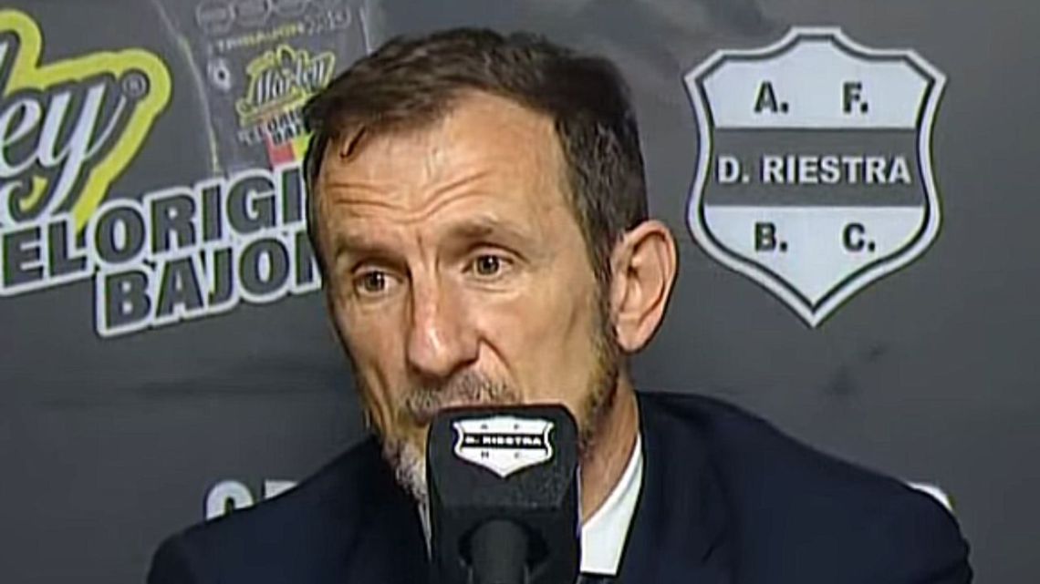 Arruabarrena analizó la derrota de Boca y enfatizó la importancia del partido contra Riestra en la Copa Sudamericana