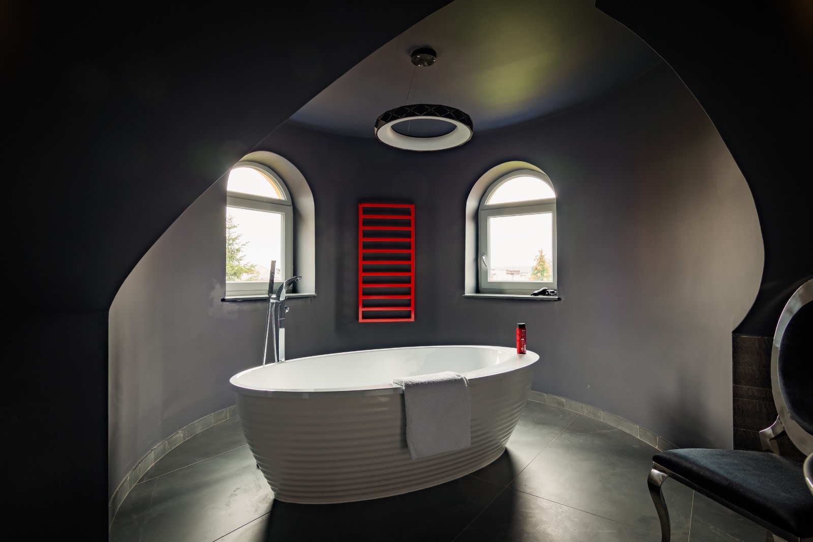 The Castle Rooms and Suites