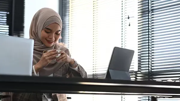 تكلفة فتح متجر إلكتروني في الإمارات.webp