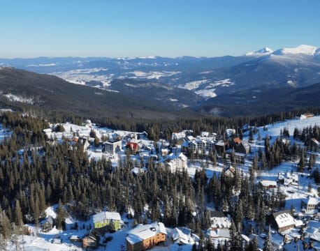 Топоніміка села та його околиць