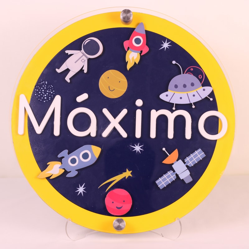 Disco personalizado diseño Aventura Espacial, con astronauta, cohete y satélite